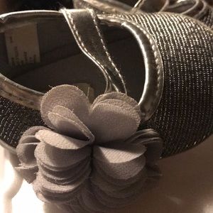 Silver dressy crib shoes